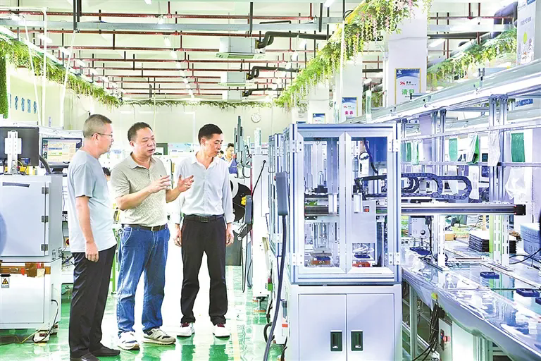 答好工業(yè)強(qiáng)市的贛州答卷 聚焦電子產(chǎn)品研發(fā)，驅(qū)動(dòng)產(chǎn)業(yè)升級(jí)新引擎